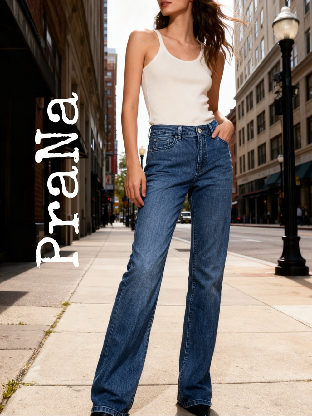 PRANA
Classic Women's Blue Denim Jeans